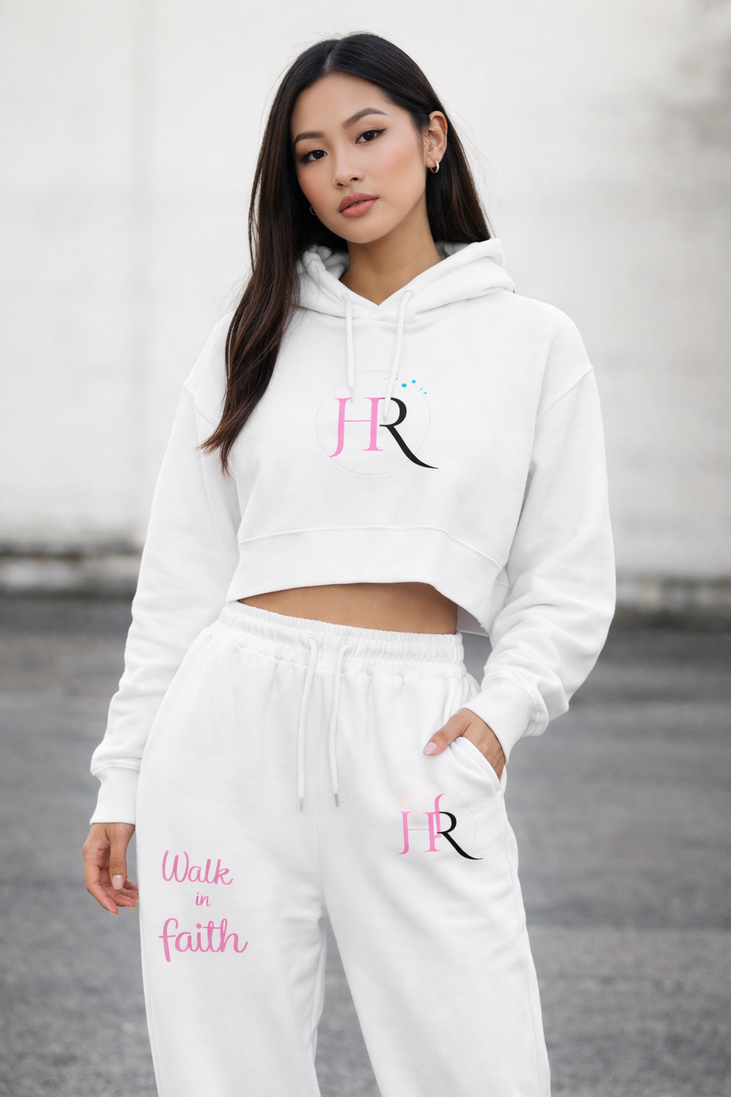 HESREAL Minimalist Logo Cropped Hoodie